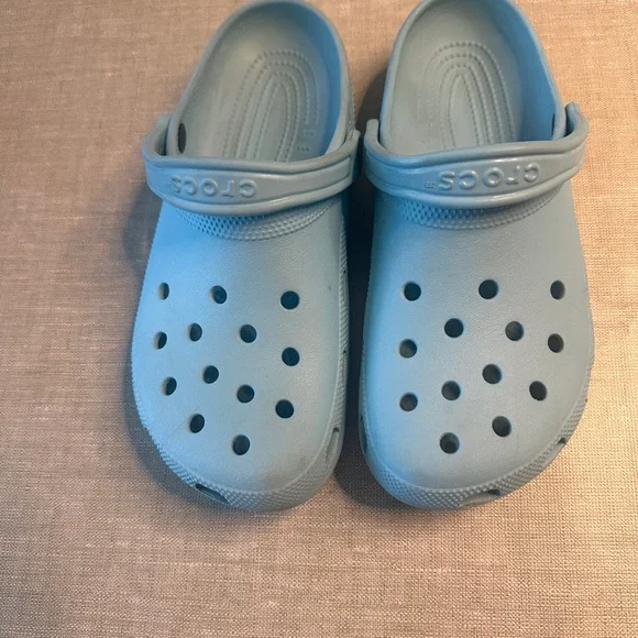 Crocs Classic Clog Light Blue – W11/M9 - Picture 2 of 11